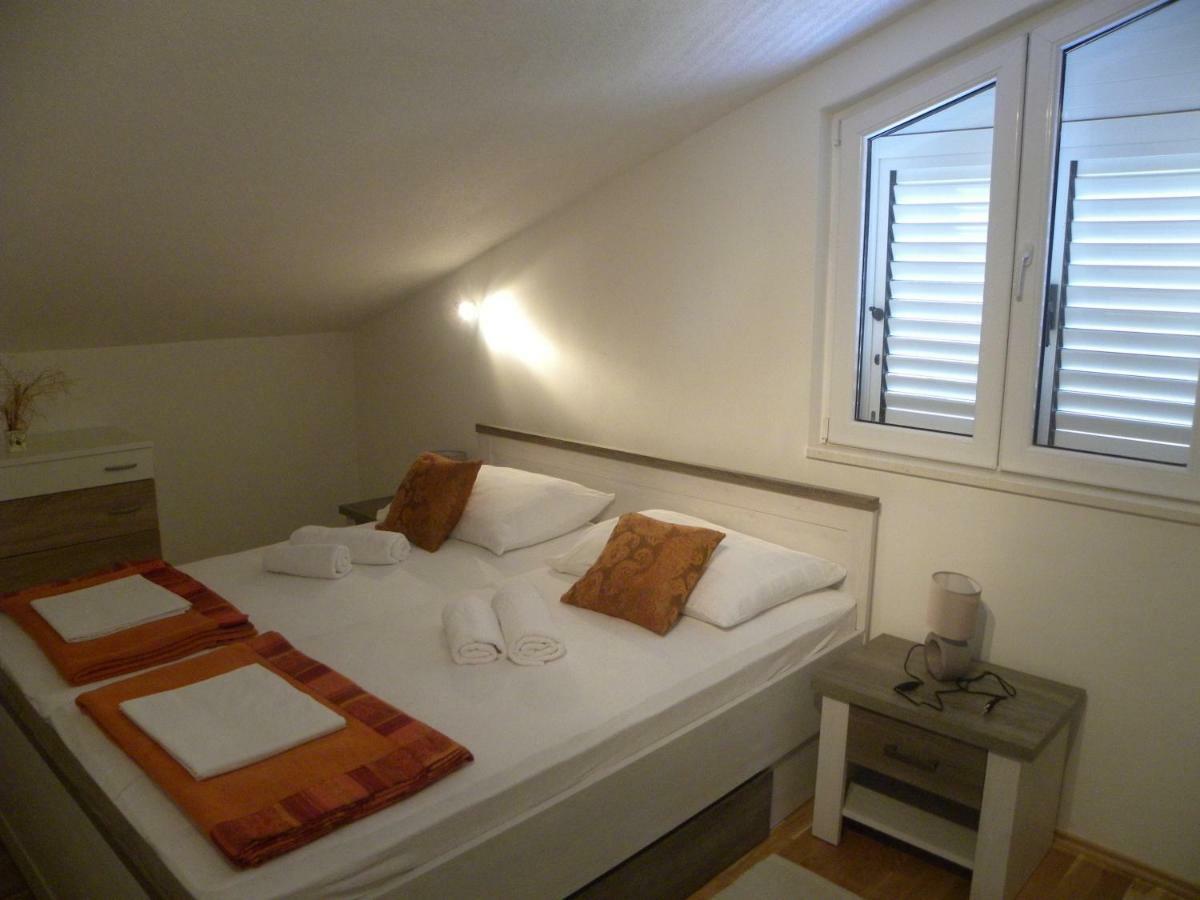 Anka Strman Apartamento Makarska Exterior foto