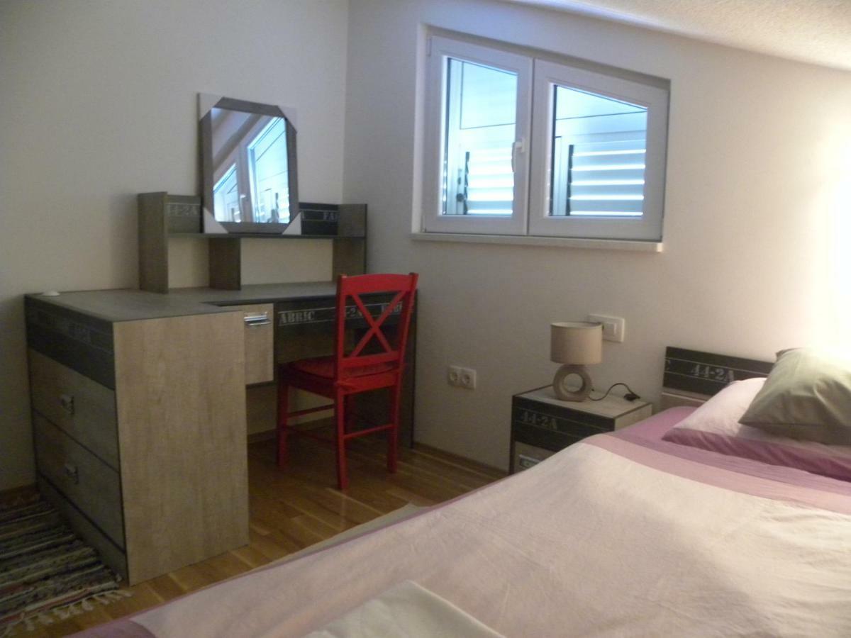 Anka Strman Apartamento Makarska Exterior foto