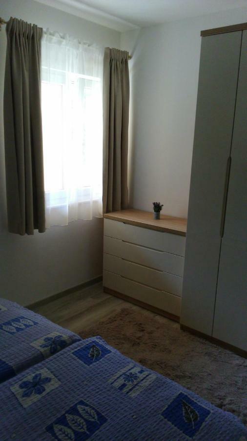 Anka Strman Apartamento Makarska Exterior foto